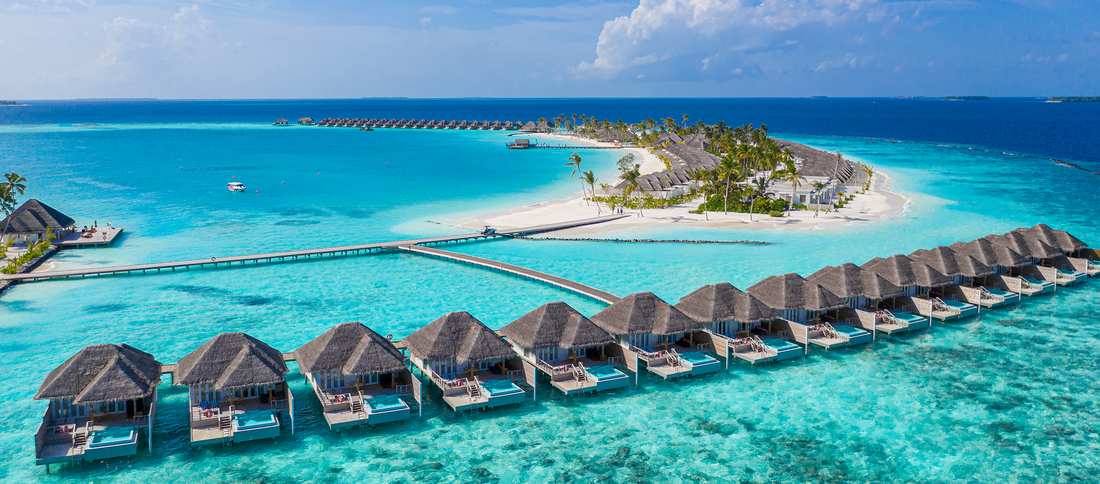 overwater bungalows Maldives